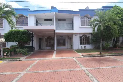 Casa B4 Conjunto Residencial Altos De Tivoli