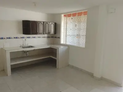 CASA DE DOS APARTAMENTOS EN CANDIDO LEGUIZAMO