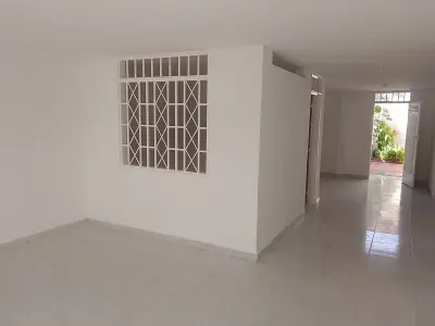 CASA DE DOS APARTAMENTOS EN CANDIDO LEGUIZAMO
